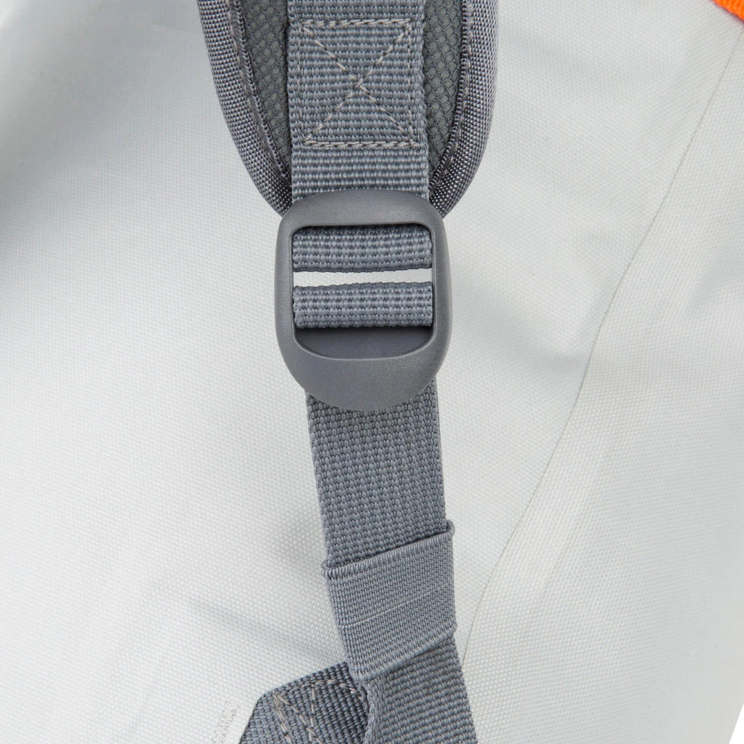 Promo 🤩 Decathlon Itiwit IPX6 Waterproof Backpack Roll Top Dry Bag 20L 💯 31 Decathlon Itiwit IPX6 Waterproof Backpack Roll Top Dry Bag 20L