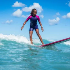 Olaian 500 Foam Surfboard 7' 55L Curved Dual Stringer W/ Leash & Soft Edge Fins Surfing